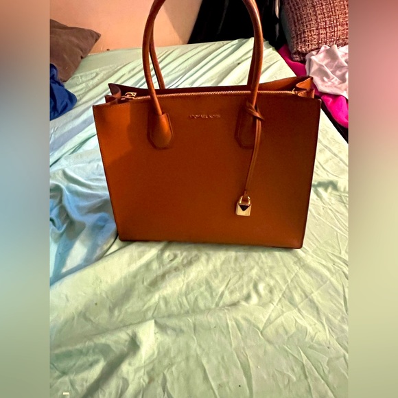 MICHAEL Michael Kors Handbags - Michael kors brown purse